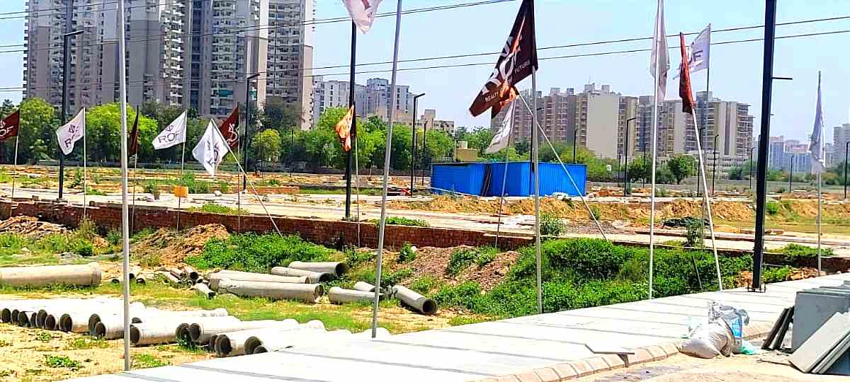 ROF INSIGNIA PARK-II / SECTOR 95