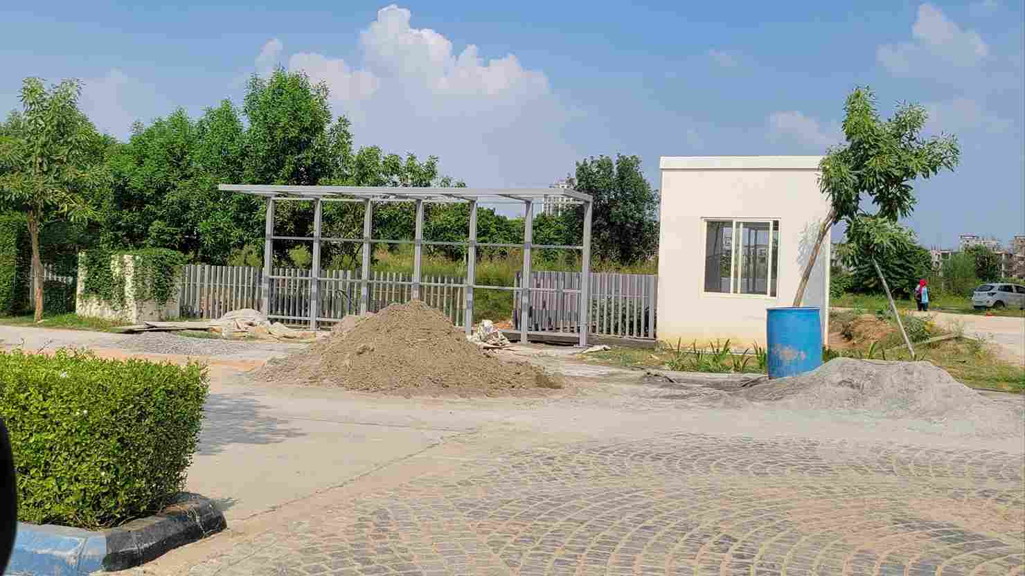 WOOD VIEW RESIDENCES / Sector 89