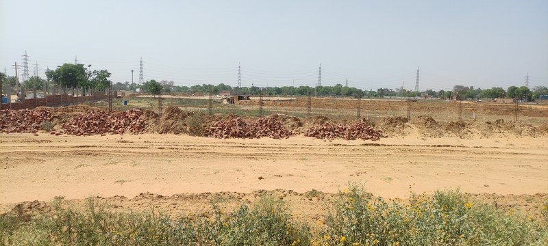 DeenDayal Plots / Sector 95