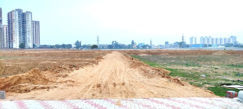 Deen Dayal Plots / Sector 95